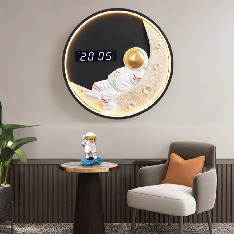 Futurystyczny kinkiet LED z motywem księżyca, astronauty i zegara