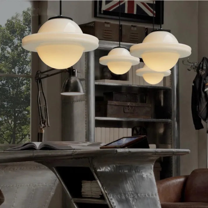 Geometryczna Lampa Wisząca ze Szkła Delikatne Oświetlenie do Wnętrz