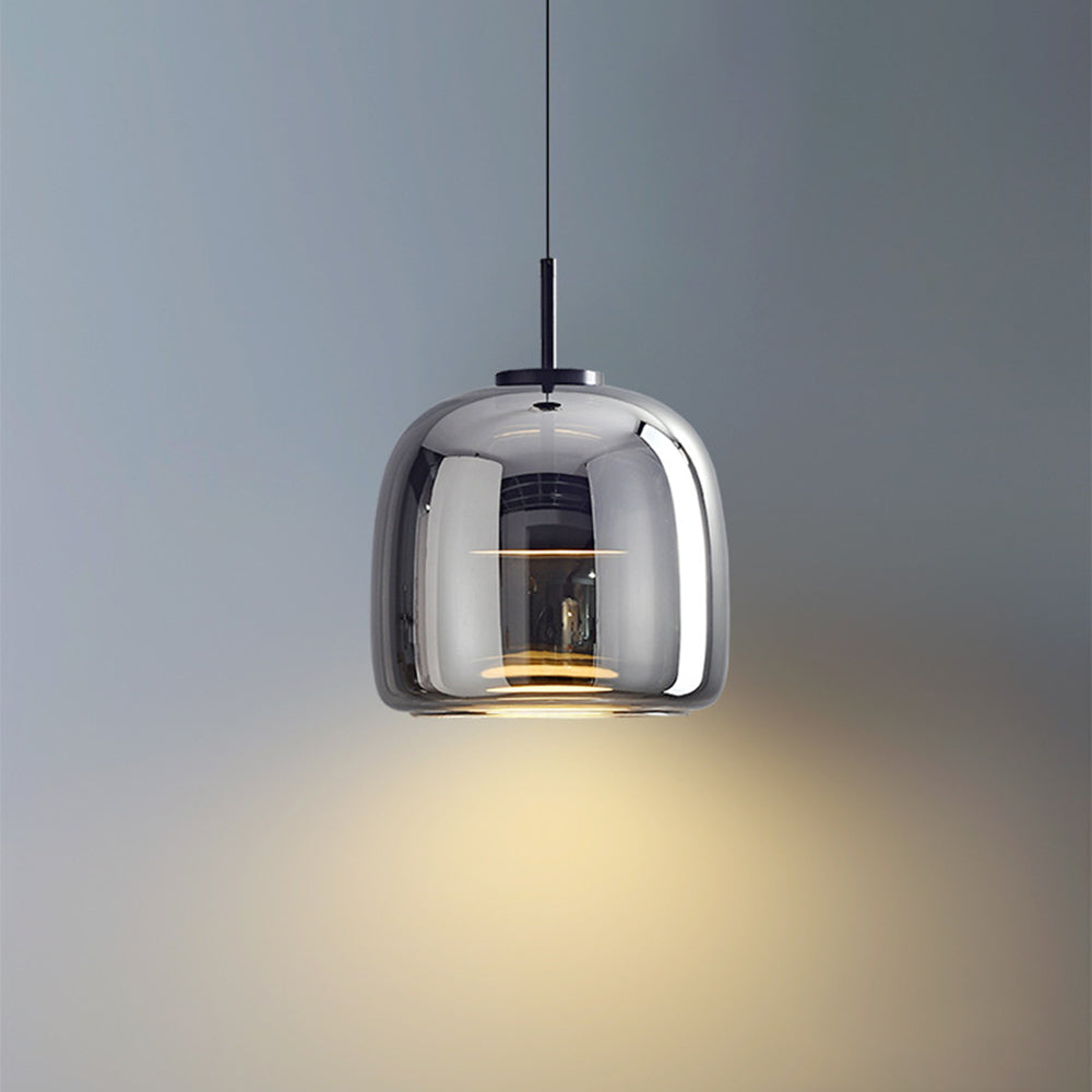 Vintage bursztynowa lampa wisząca ze złotymi detalami – ciepłe światło