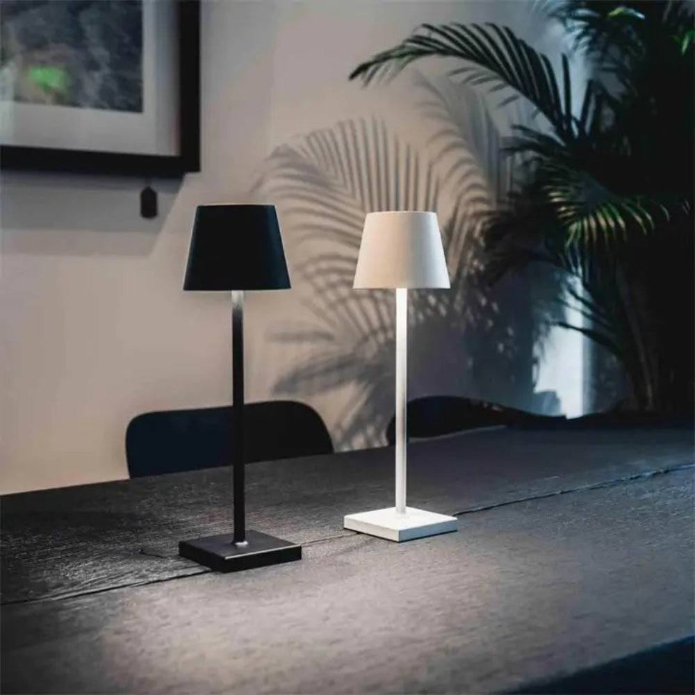 Nowoczesna LED lampka stołowa z dotykowym sterowaniem