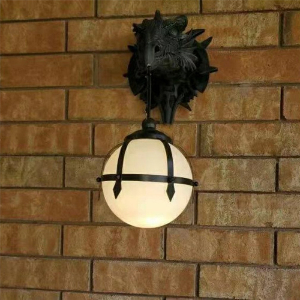Lampa Ścienna Smok – Średniowieczna Dekoracja Fantasy