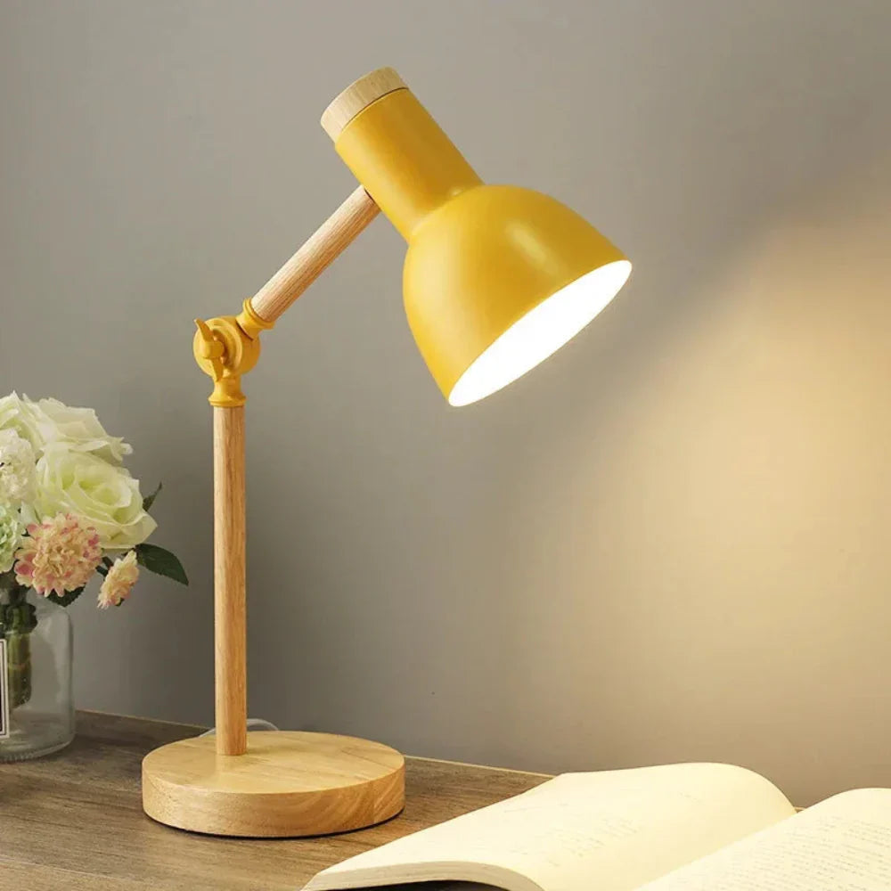 Nowoczesna skandynawska regulowana lampa biurkowa