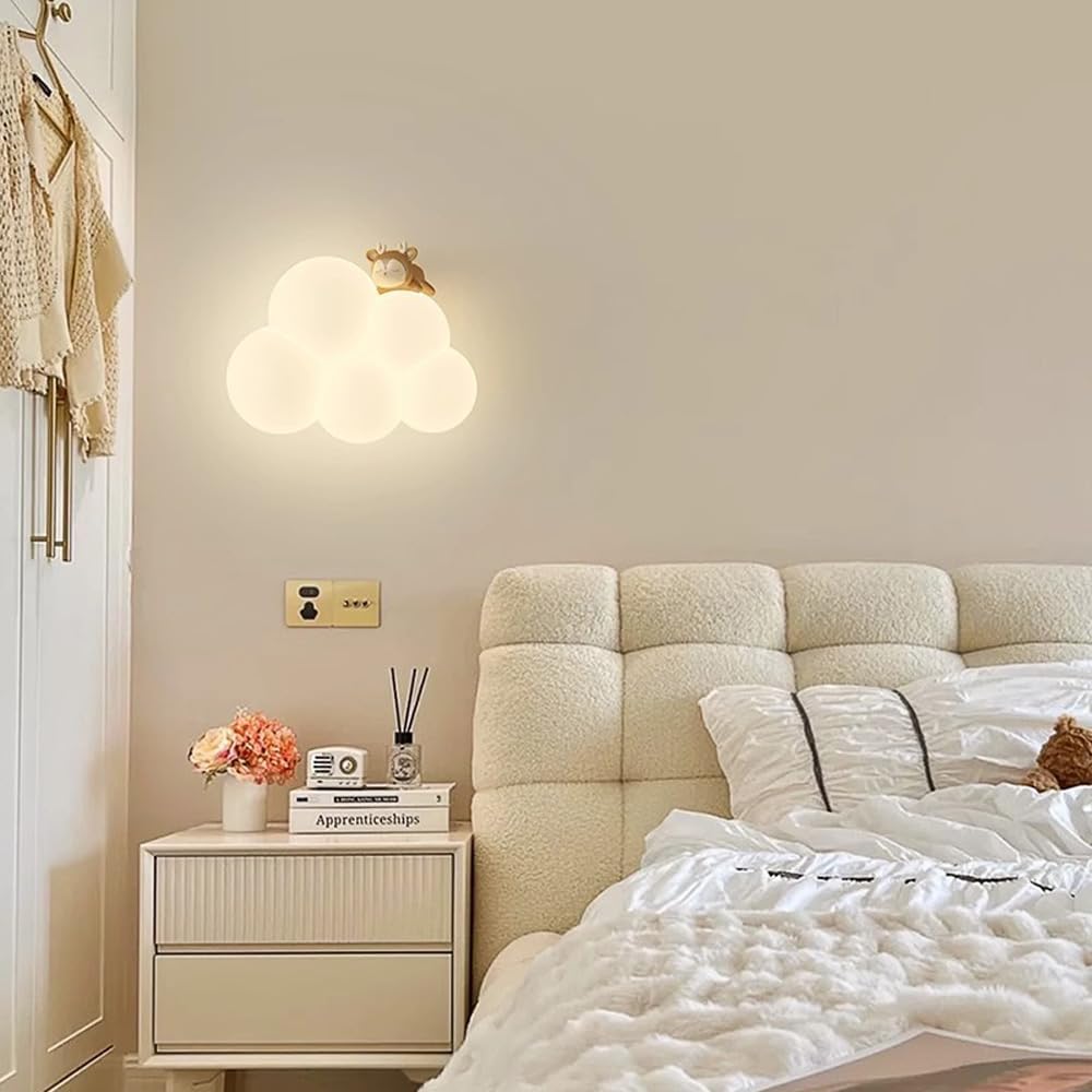 Delikatna lampa LED w kształcie chmury