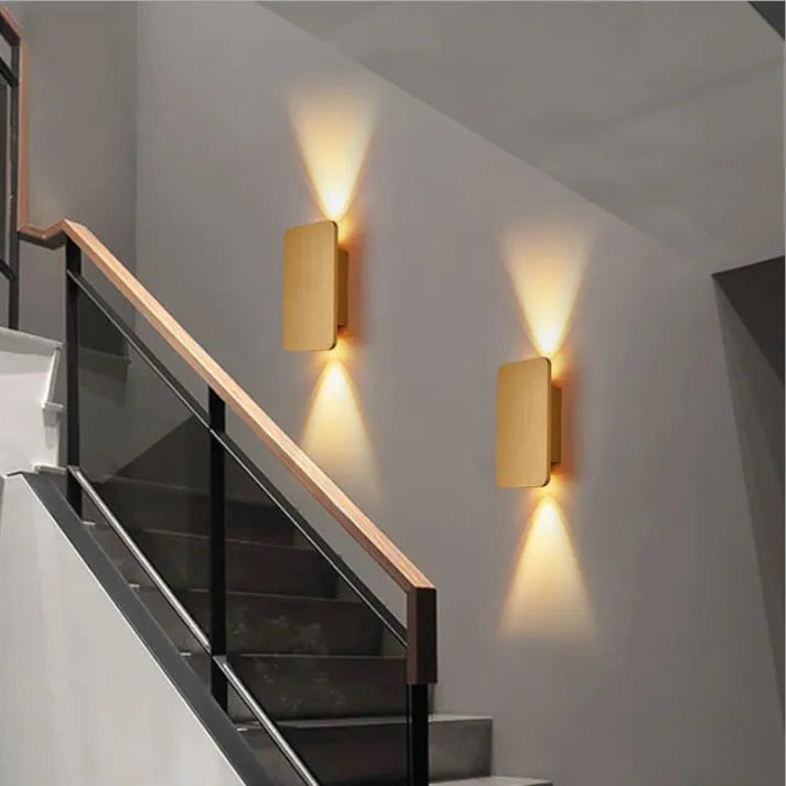 Nowoczesna metalowa lampa ścienna LED prostokątna do wnętrz