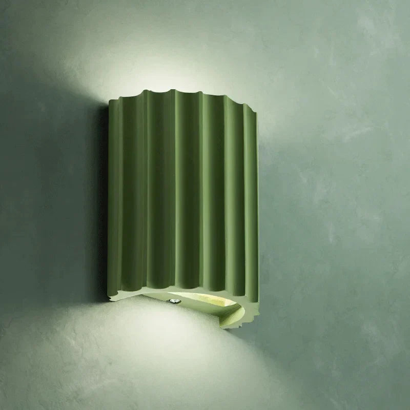 Minimalistyczna Lampa Ścienna Cylindryczny Żebrowany Design do Wnętrz