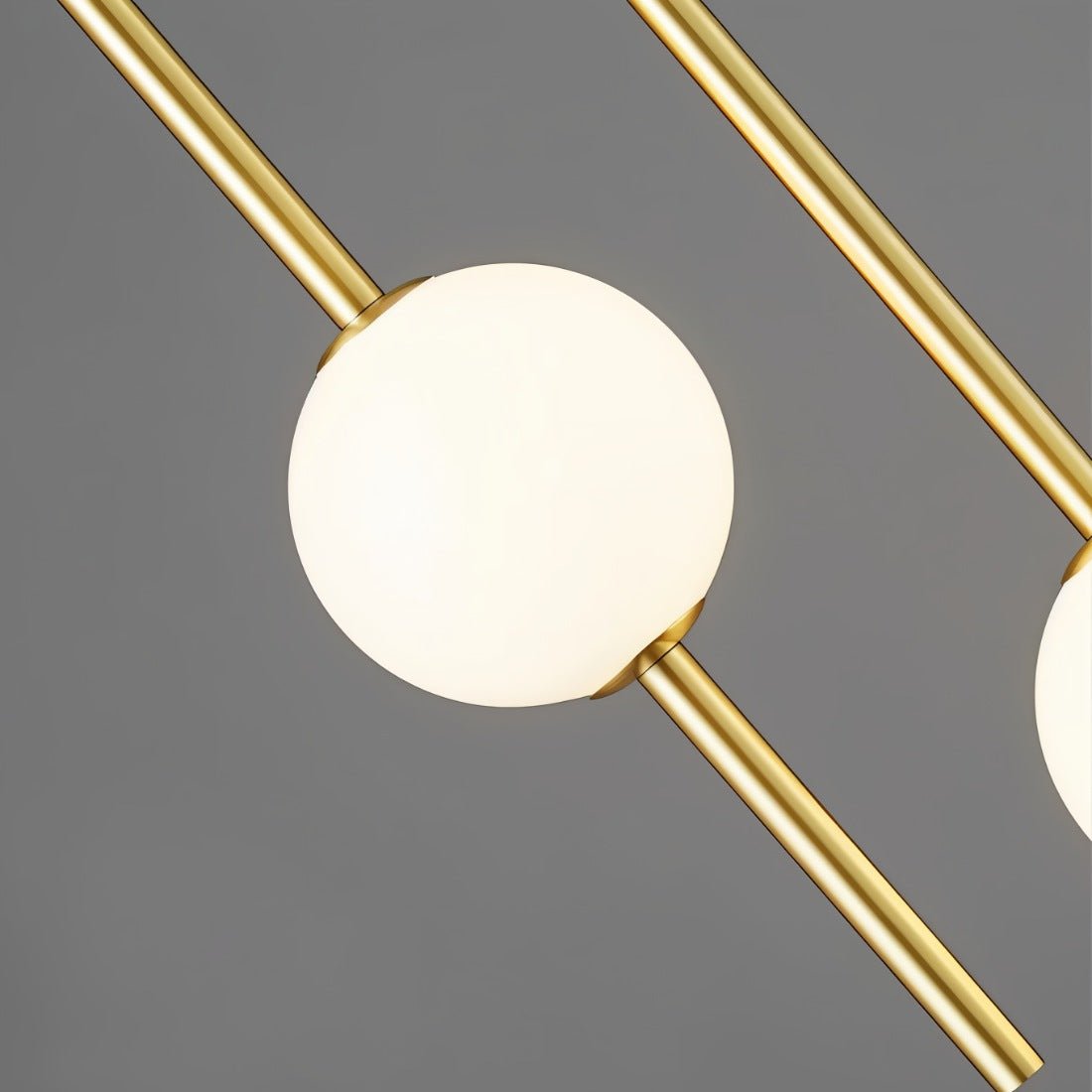 Elegancka skandynawska lampa sufitowa
