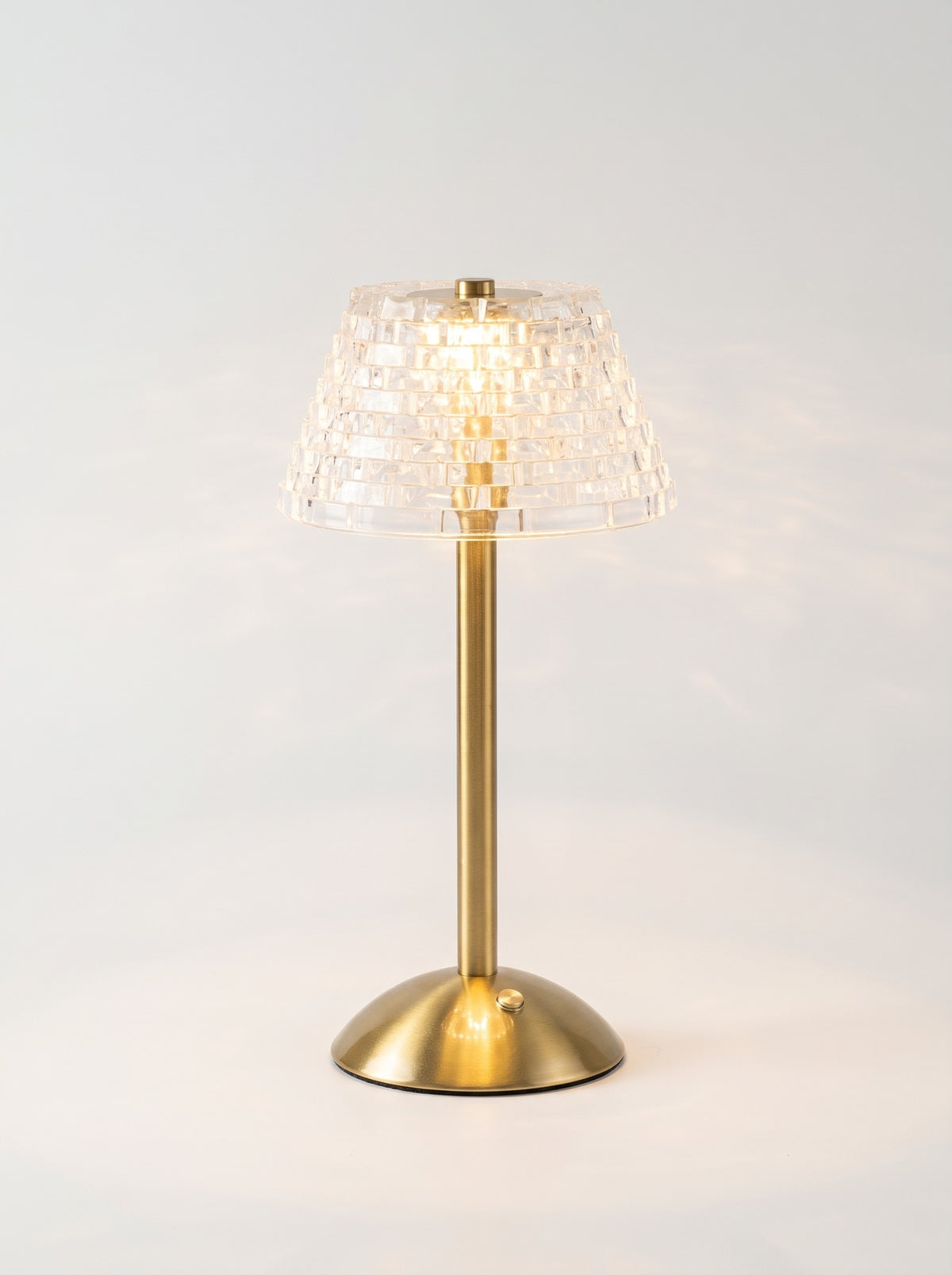 La lampada da tavolo in vetro vintage