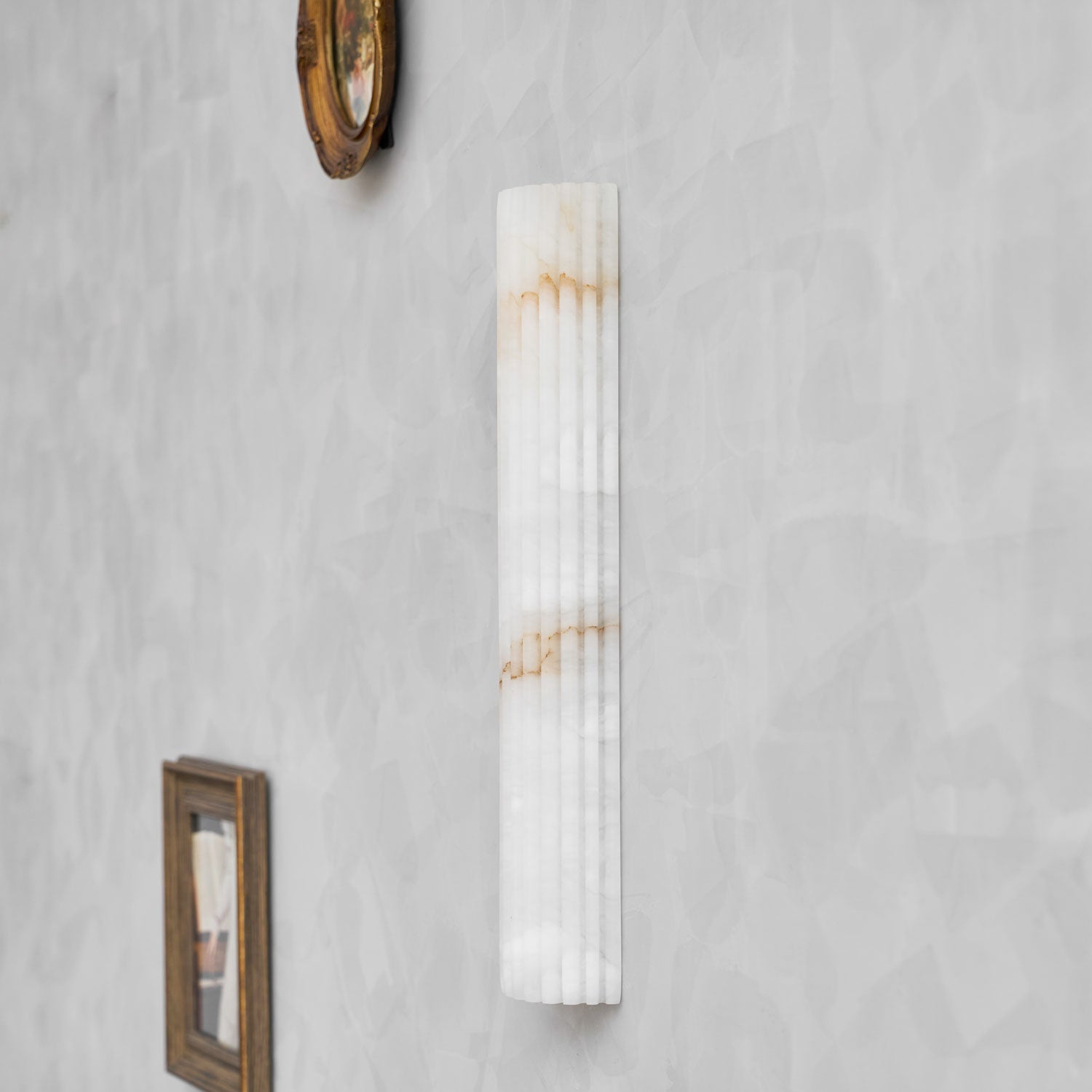 Ästhetische Alabaster-Wandleuchte