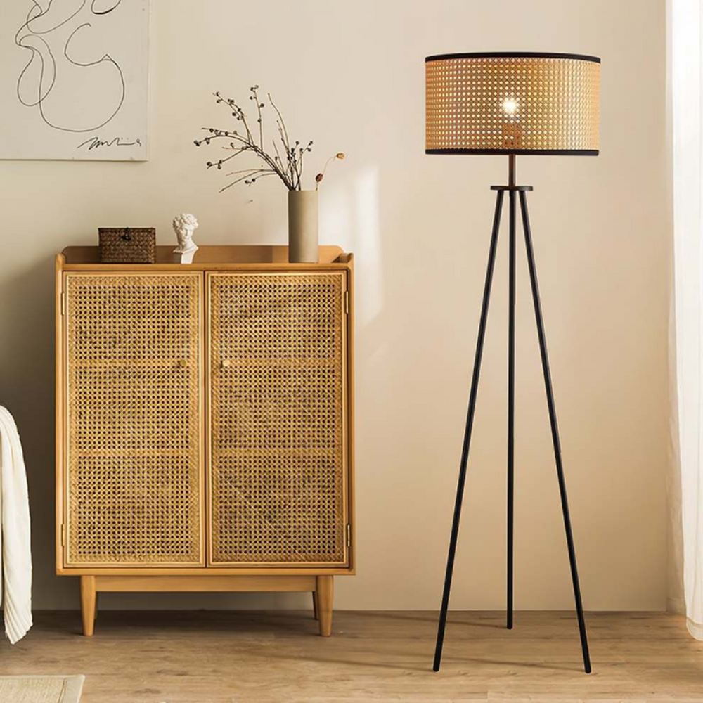 Lampada da terra artistica in stile boho con struttura curva