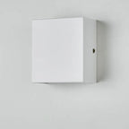 Inteligentne Oświetlenie Zewnętrzne Lampa LED z Czujnikiem Ruchu