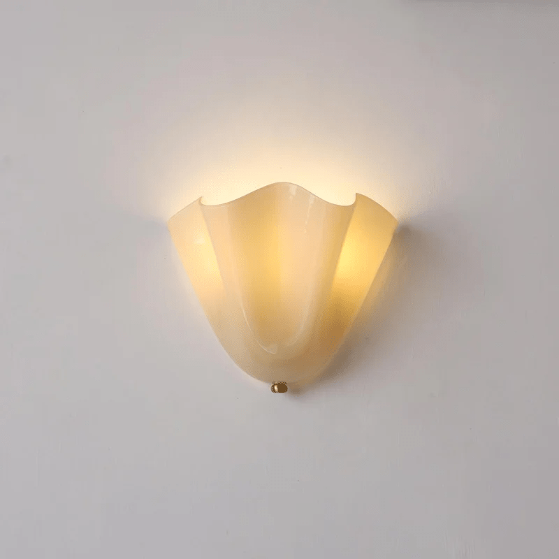 Zeitgenössische LED-Wandleuchte mit Blütenblatt-Design