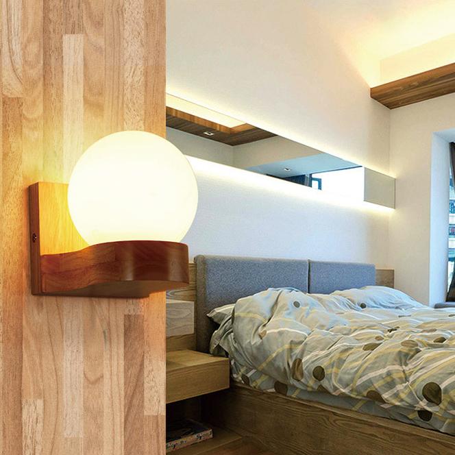 Nordische moderne Massivholz-Kugel – dekorative Wandleuchte