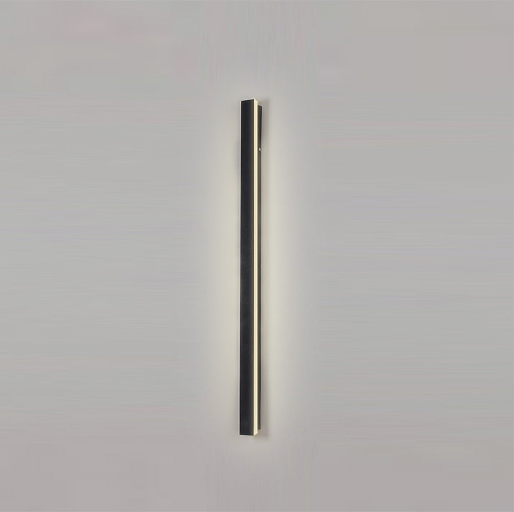 Modern outdoor wall-mounted LED lamp