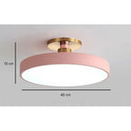 Moderno apparecchio da soffitto con luce d’atmosfera delicata