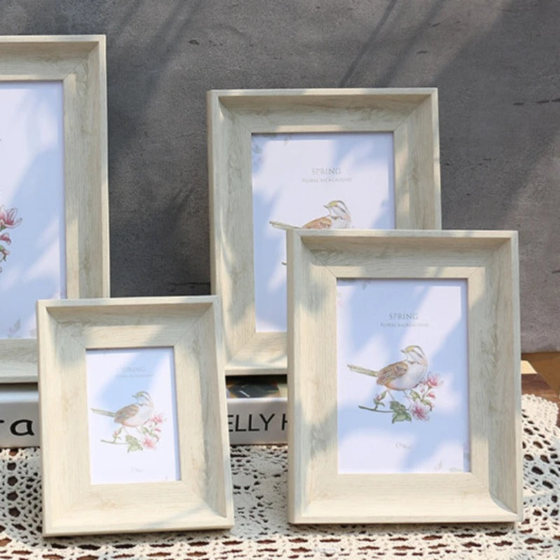 Minimalistyczna Rama Ekspozycyjna na Wydruki