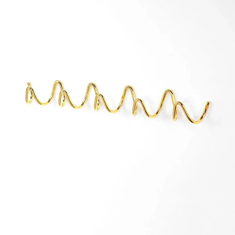 Space-saving wall hanger with multiple hooks wave