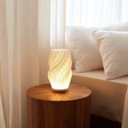 Stilvolle LED-Tischlampe Wave Creast für moderne Innenräume