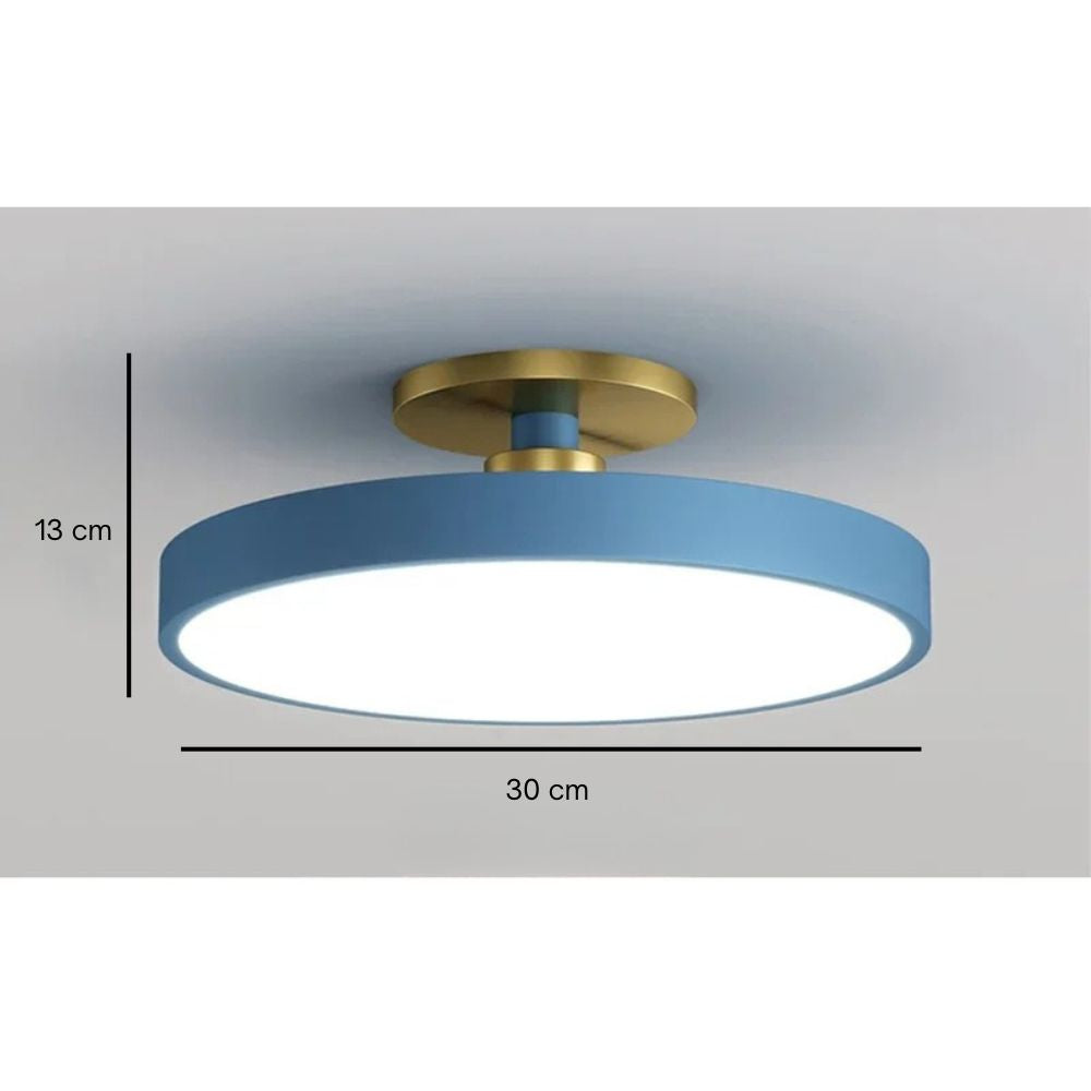 Moderno apparecchio da soffitto con luce d’atmosfera delicata
