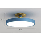 Moderno apparecchio da soffitto con luce d’atmosfera delicata