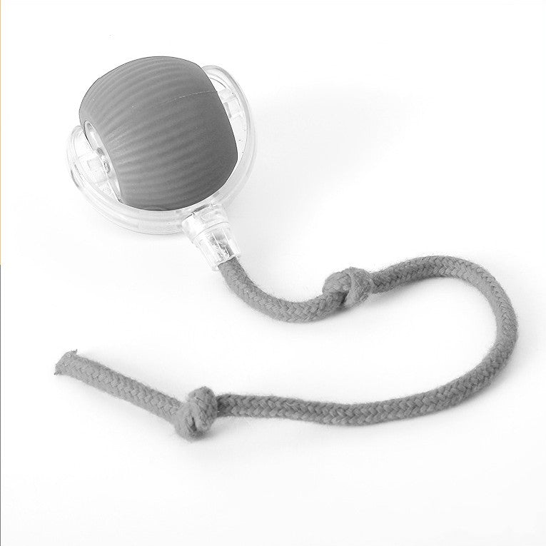Cleverer rollender Ball mit Schwanz für Katzen