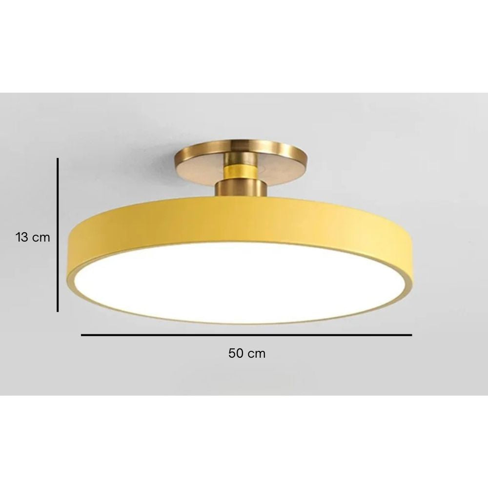 Moderno apparecchio da soffitto con luce d’atmosfera delicata