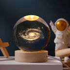 Leuchtende Kristall-3D-Planetenkugel Weltraum