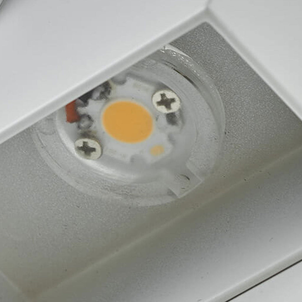 Illuminazione esterna LED con sensore di movimento intelligente