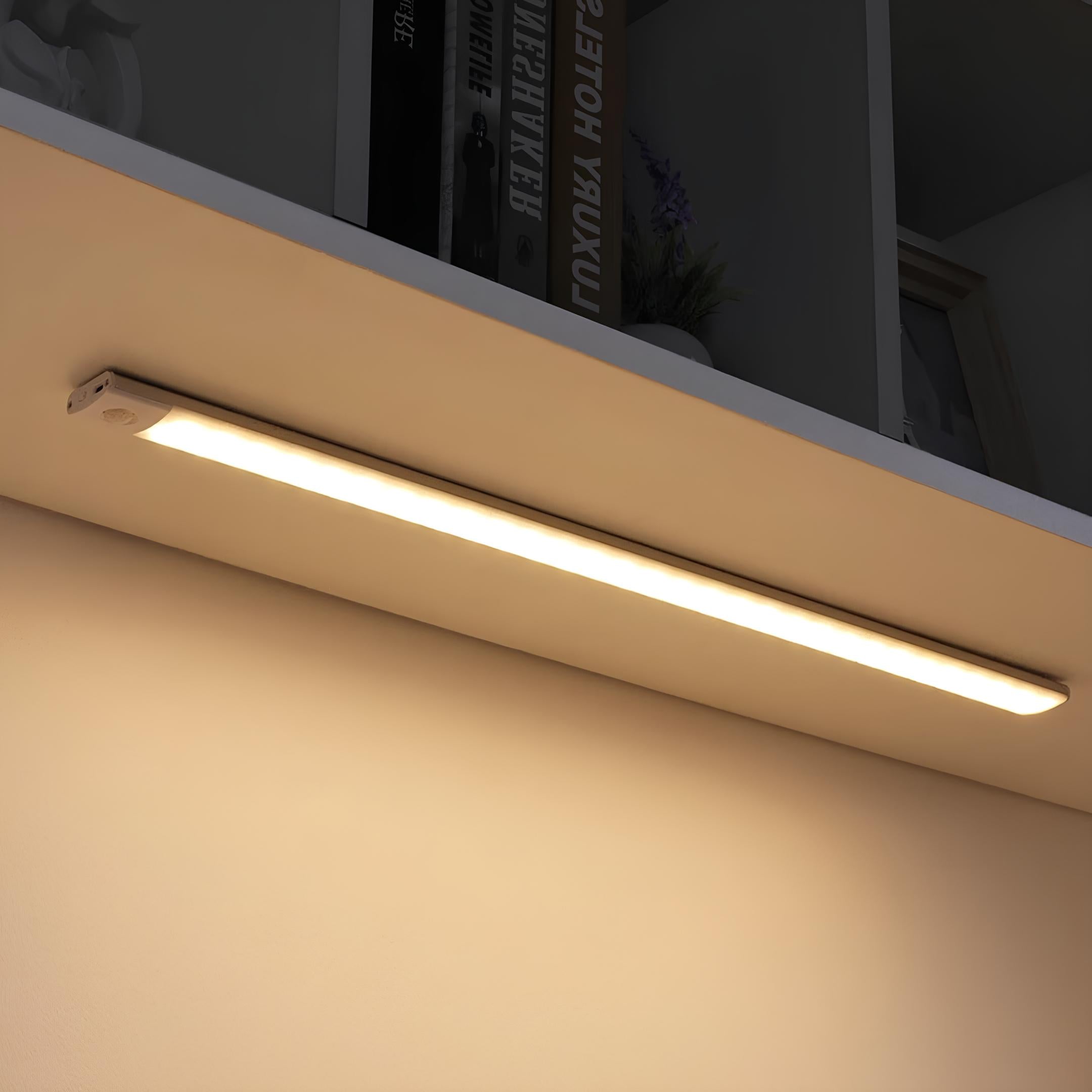 Nowoczesna Lampka Ruchowa – LED magnetyczna podszafkowa
