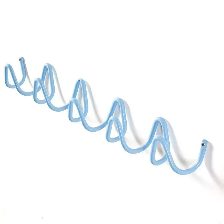Space-saving wall hanger with multiple hooks wave