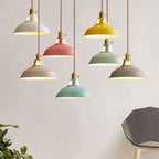 Pojedyncza lampa sufitowa wisząca industrialna kolorowa styl stodoły