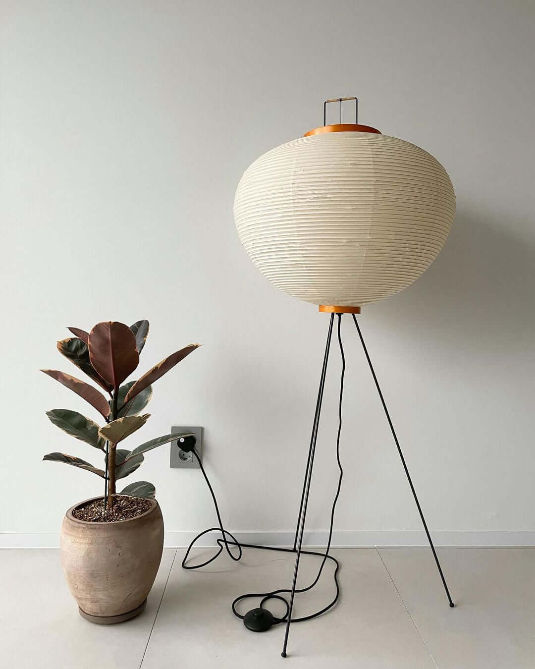 Lampa podłogowa w stylu japońskim Nastrojowe miękkie oświetlenie