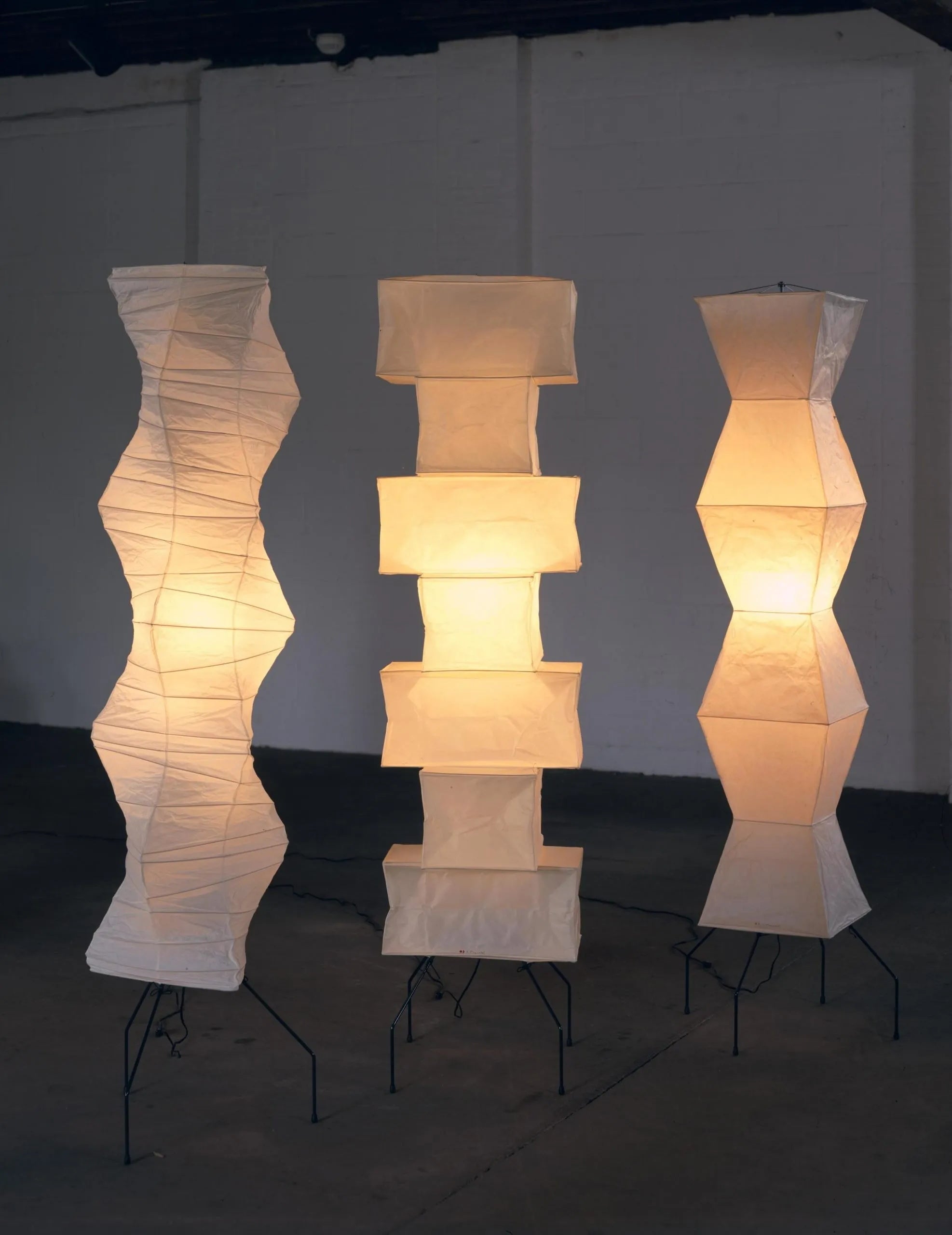 Lampa podłogowa w stylu japońskim Nastrojowe miękkie oświetlenie