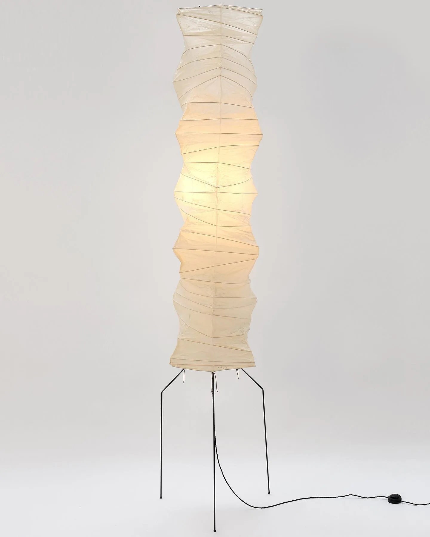 Lampa podłogowa w stylu japońskim Nastrojowe miękkie oświetlenie