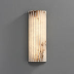 Estetyczna lampa ścienna z alabastru