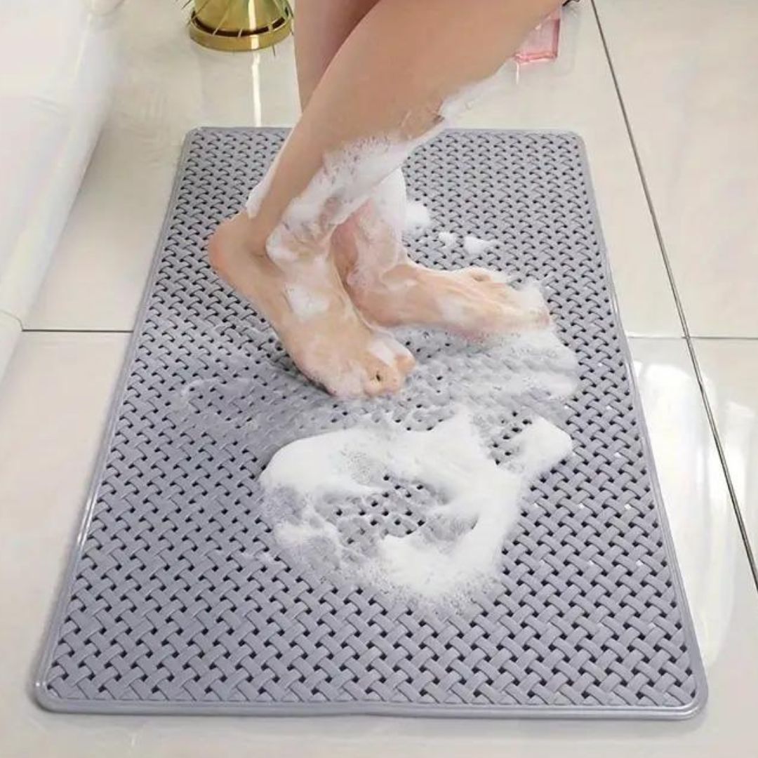Durable non-slip bathtub mat with strong grip – mold-resistant and easy-care bathtub mat