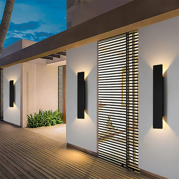 Plafoniera esterna impermeabile LED da montare a parete