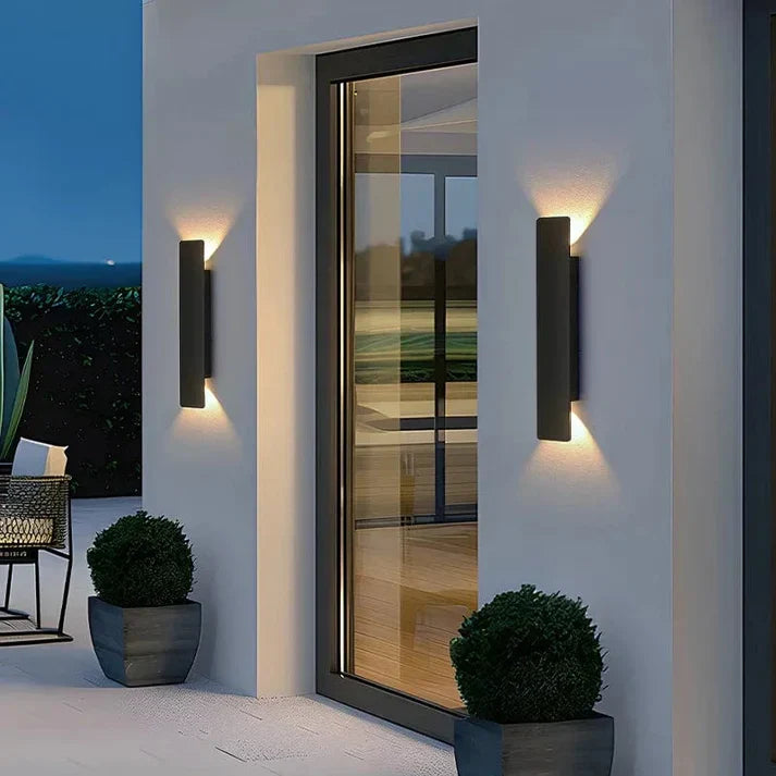 Lampada da parete LED esterna resistente, efficiente e impermeabile