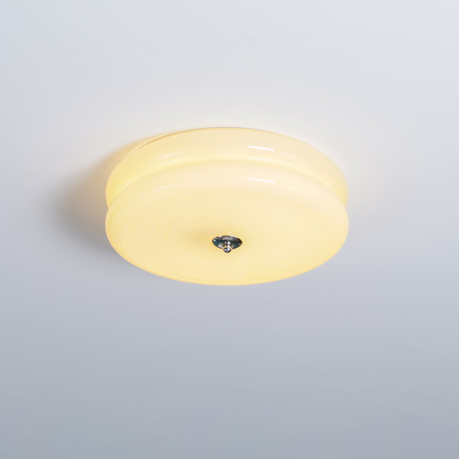 Sufitowa Lampa Art Deco z Ryflowanym Szkłem Styl Vintage