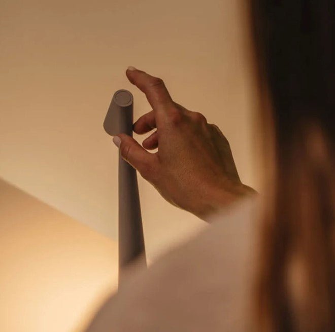 Lampe de table LED sans fil rechargeable avec fonction de gradation – Idéale pour usage intérieur et extérieur