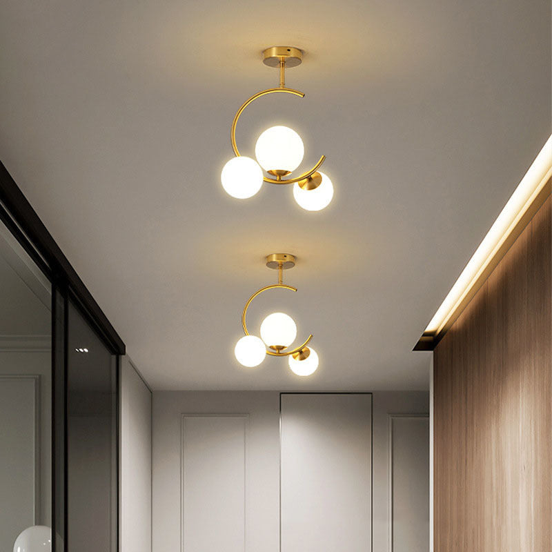 Lampada da soffitto accogliente scandinava in vetro a globo curvo