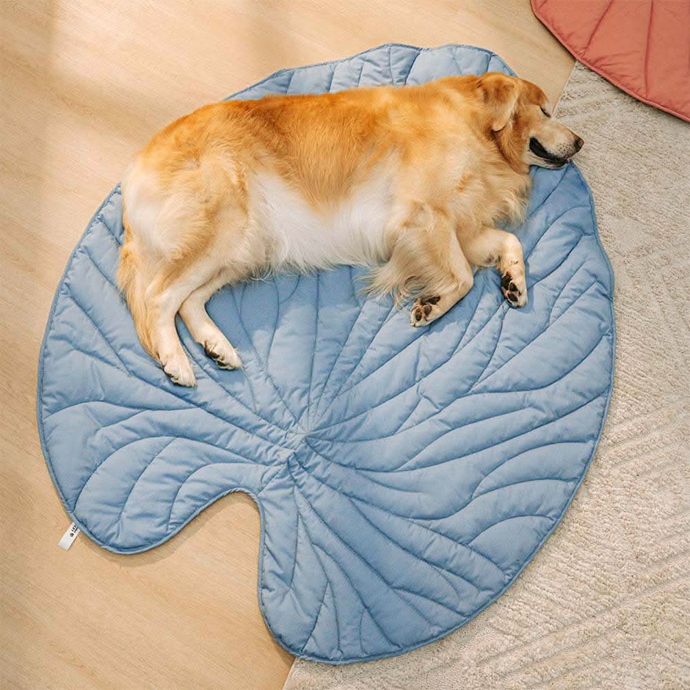 Tappetino per cuccia per cane con motivo di grandi foglie