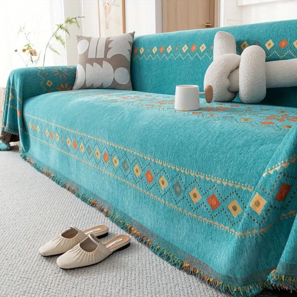 Stilvolles Boho-Sofa mit Fransen für Wohnräume