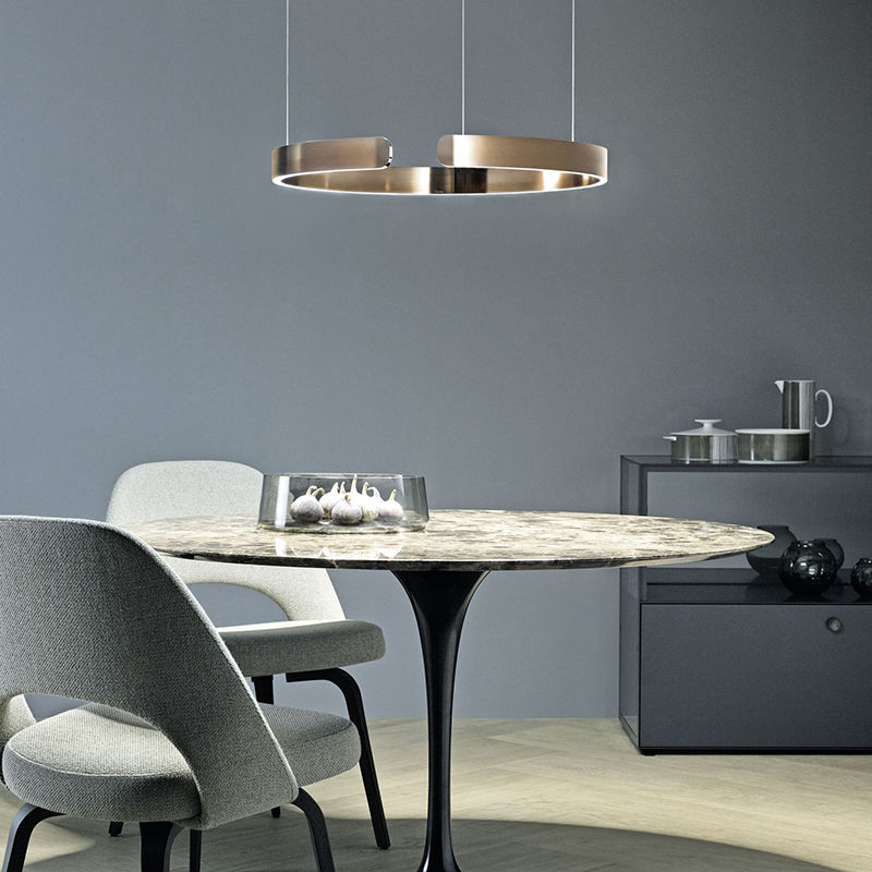 CircuLume : suspension LED ronde en métal au design moderne - pour le salon et le couloir