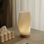 Stilvolle LED-Tischlampe Wave Creast für moderne Innenräume