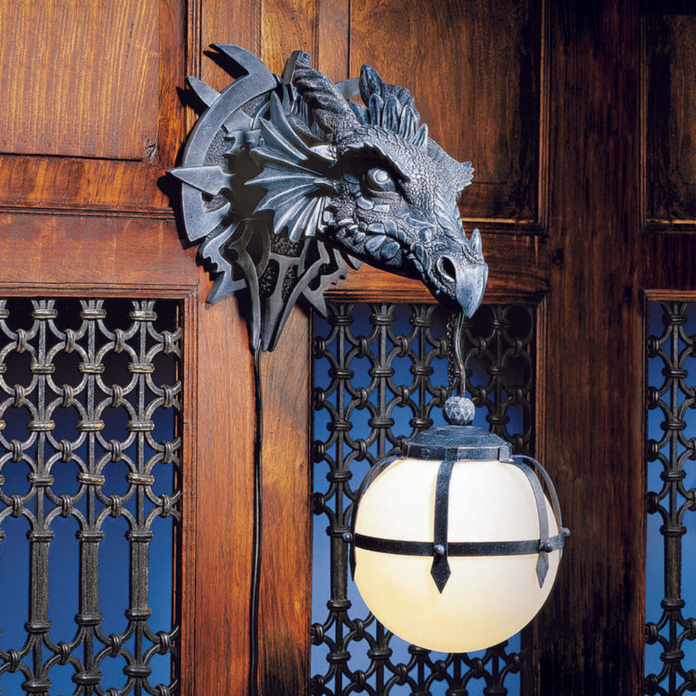 Lampa Ścienna Smok – Średniowieczna Dekoracja Fantasy