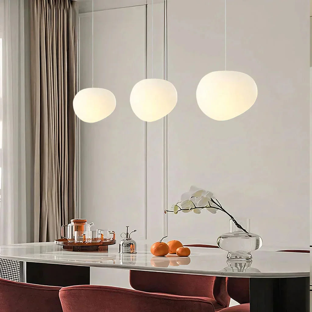 Wisząca lampa sufitowa matowe szkło styl kamyczkowy jadalnia salon