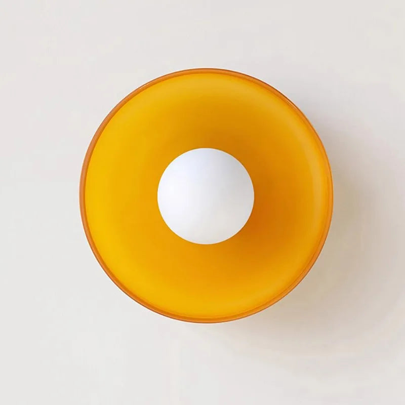 Minimalistische skandinavische LED-Deckenleuchte aus Glas