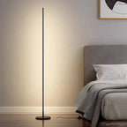 Lampadaire LED fin avec réglage de luminosité pour intérieurs cosy
