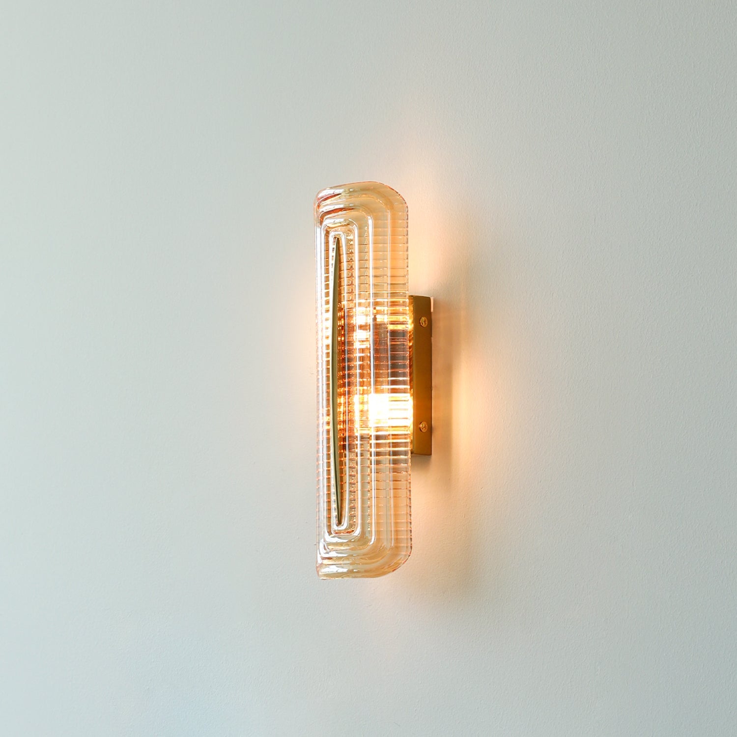 Nowoczesna, zakrzywiona lampa ścienna LED do oświetlenia wnętrz