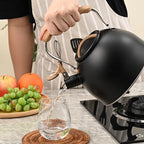 Bouilloire pratique et durable avec sifflet pour faire bouillir l'eau